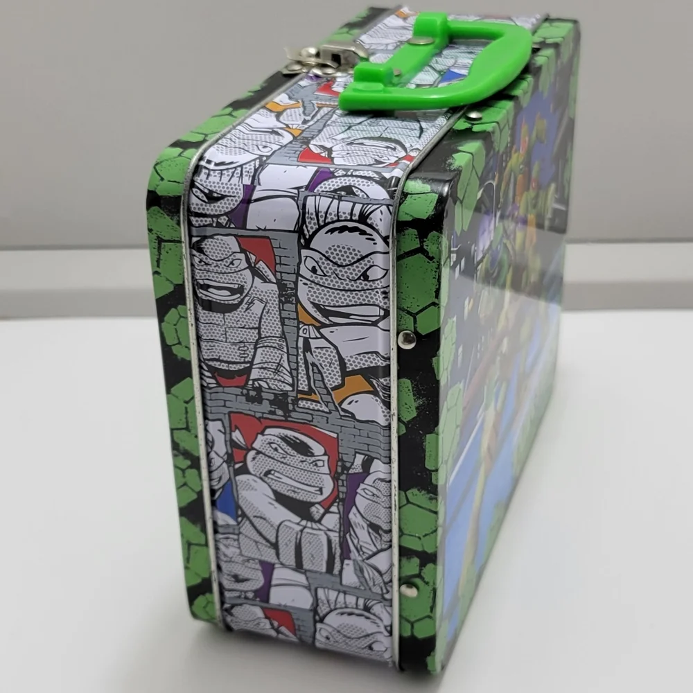 Teenage Mutant Ninja Turtles TMNT tin Metal Lunch Box